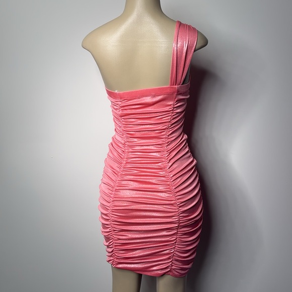 City Triangles small pink Rutched mini dress - Picture 7 of 8